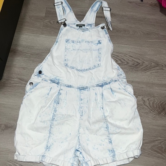 Target WILD‎ FABLE small overalls shortalls acid washed bleached vacation cooko… - Picture 1 of 3